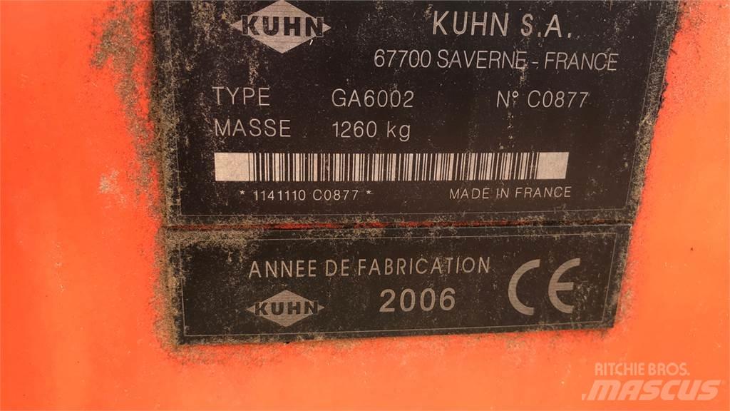 Kuhn GA 6002 Swathers \ Windrowers