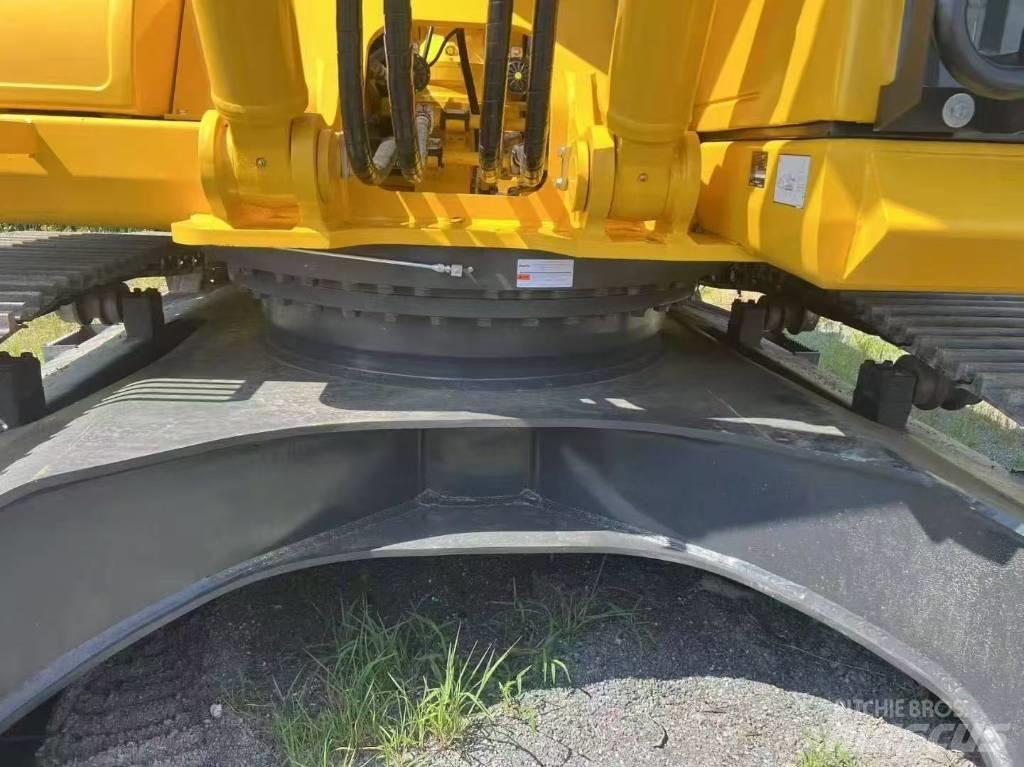 Komatsu 300-7 Crawler excavators