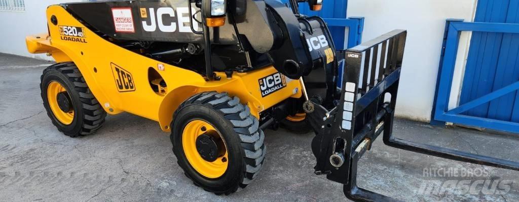JCB 520-40 Telescopic Handlers