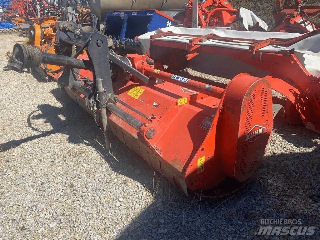 Kuhn BP 305 Crushers