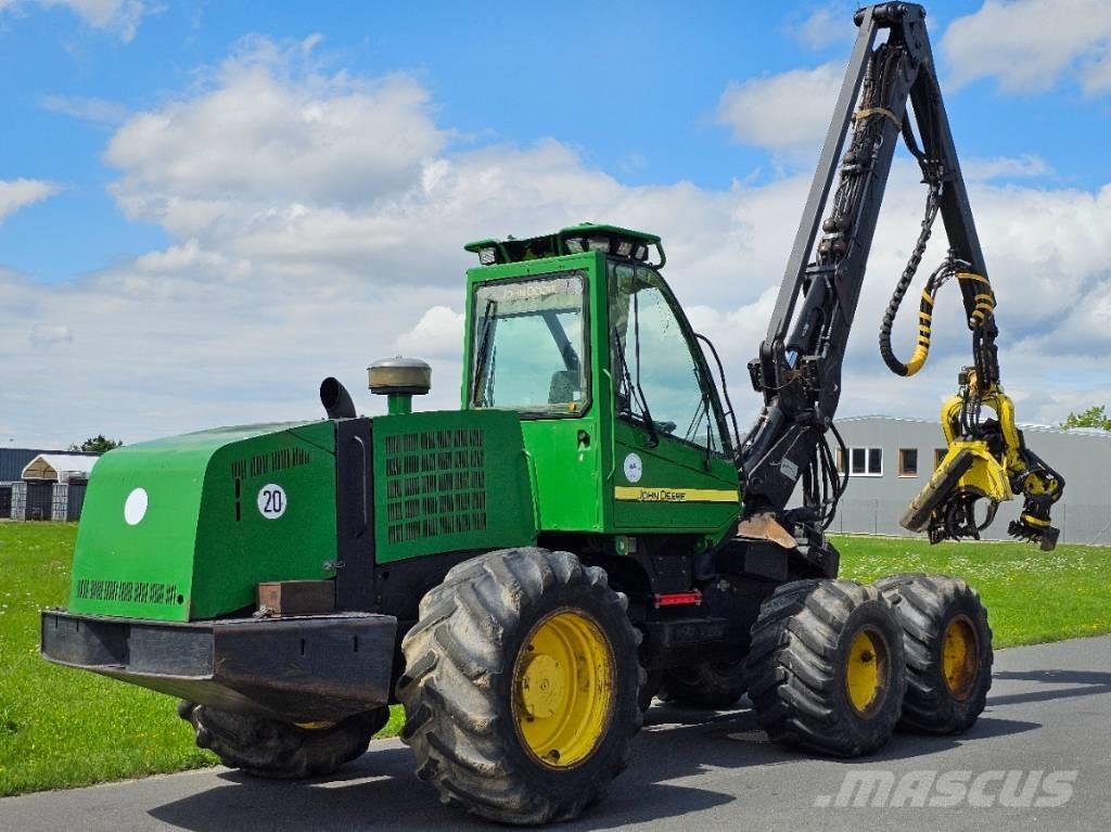 John Deere 1270 D Harvesters