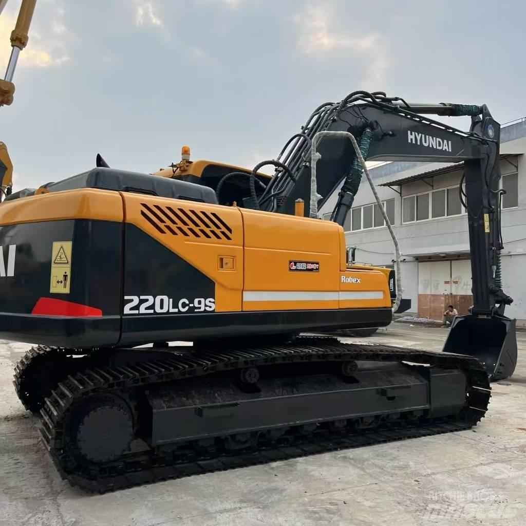 Hyundai 220LC-9S Mini excavators  7t - 12t