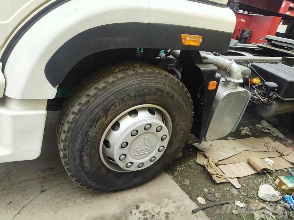 Howo 371 6x4 Conventional Trucks / Tractor Trucks