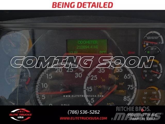 Freightliner M106 Box trucks