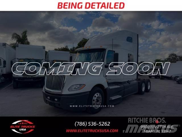 International LT Conventional Trucks / Tractor Trucks