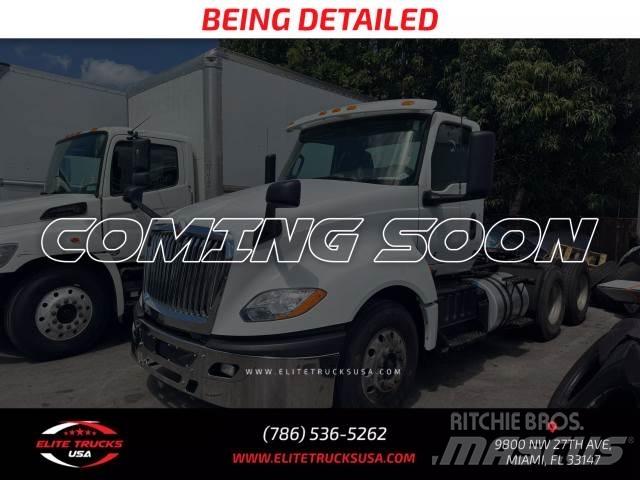 International LT Conventional Trucks / Tractor Trucks