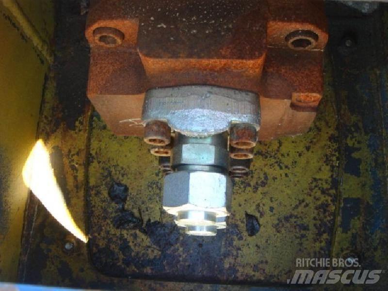  Eickhoff ETH30 Trenchers