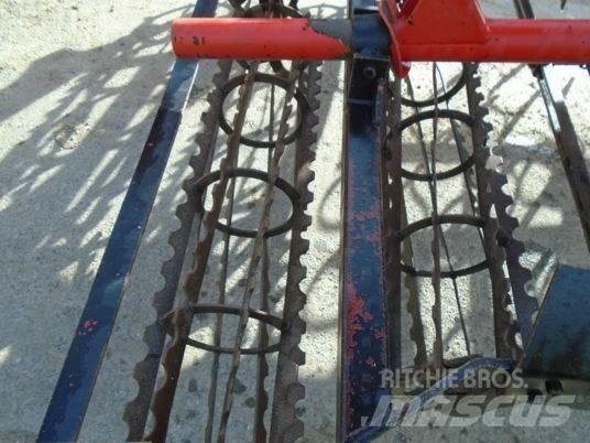 Quivogne  Chain Harrows