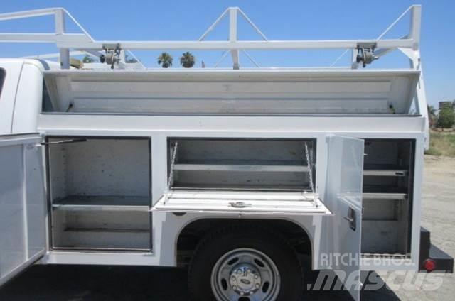 Ford F250 Tow Trucks / Wreckers