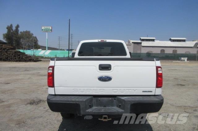 Ford F350 Tow Trucks / Wreckers
