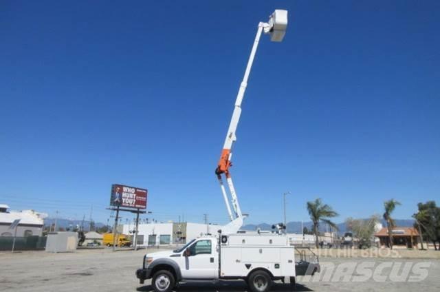 Ford F550 Tow Trucks / Wreckers