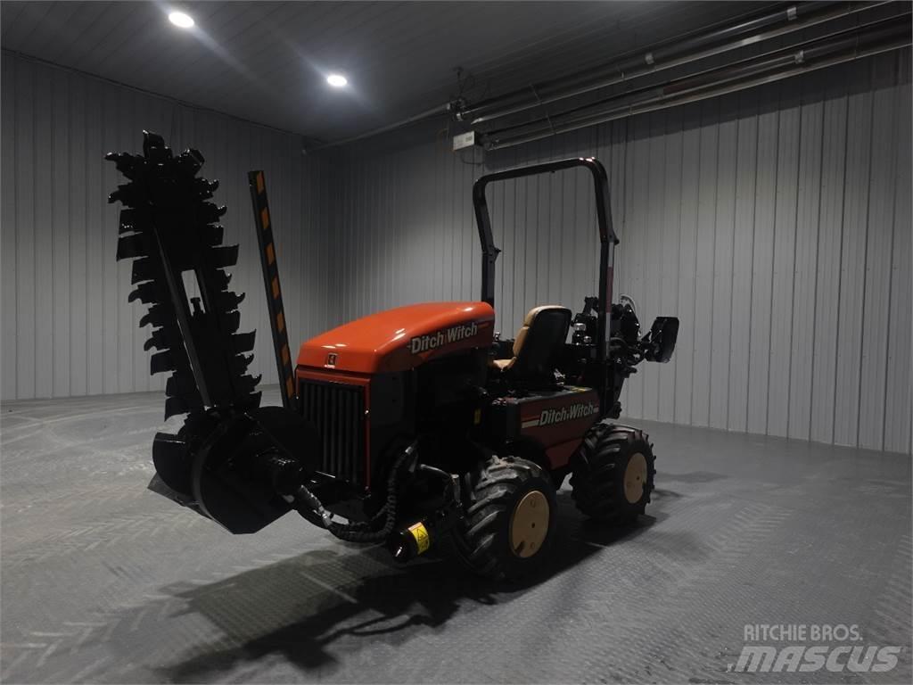 Ditch Witch 420SX Trenchers