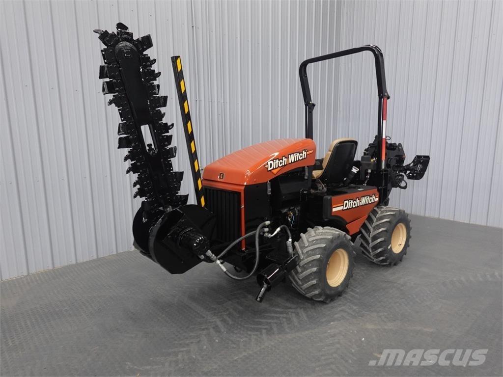Ditch Witch 420SX Trenchers