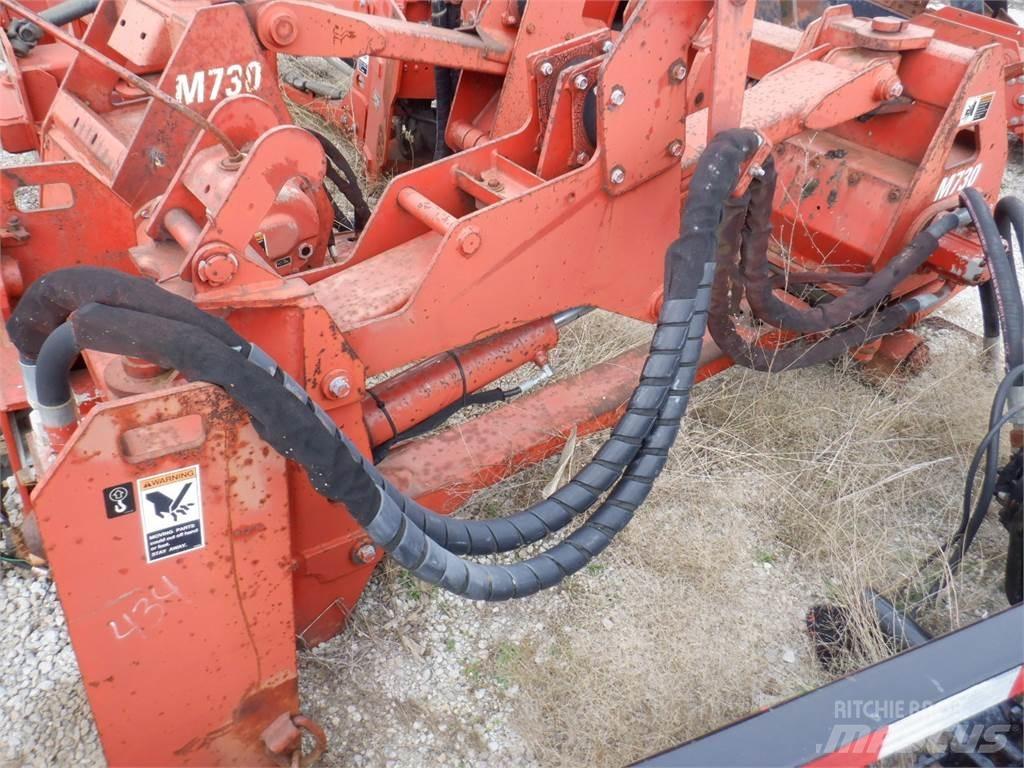 Ditch Witch M730 Plows