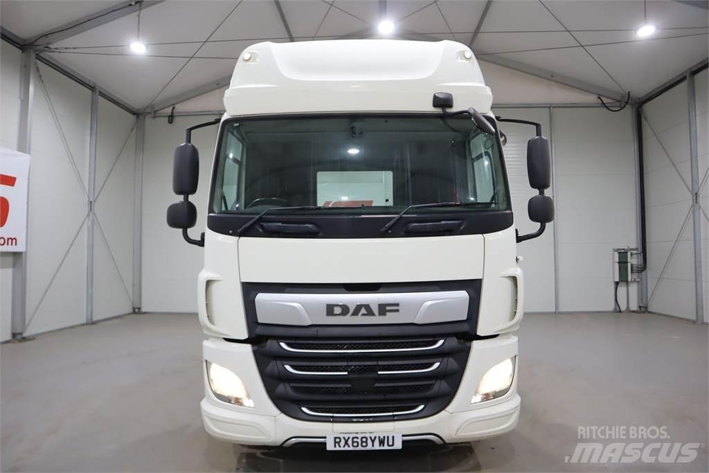 DAF CF450 Conventional Trucks / Tractor Trucks