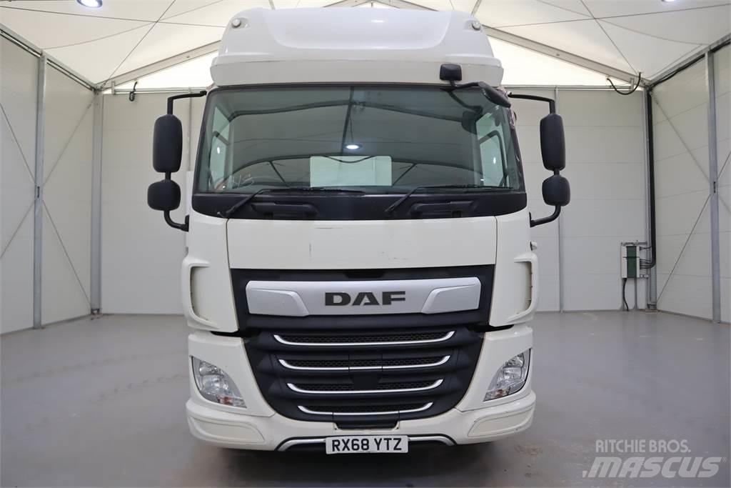 DAF CF450 Conventional Trucks / Tractor Trucks