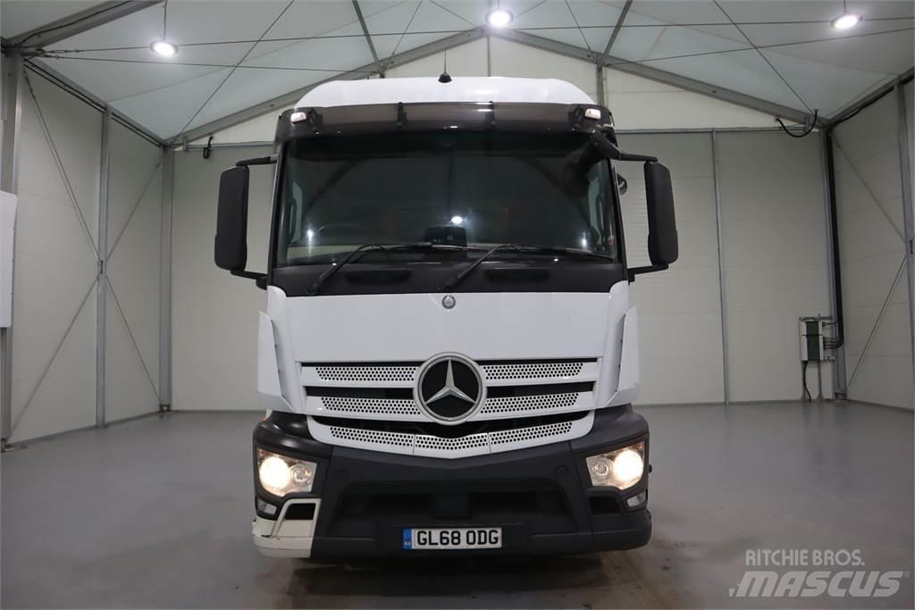 Mercedes-Benz ACTROS 1840 Conventional Trucks / Tractor Trucks