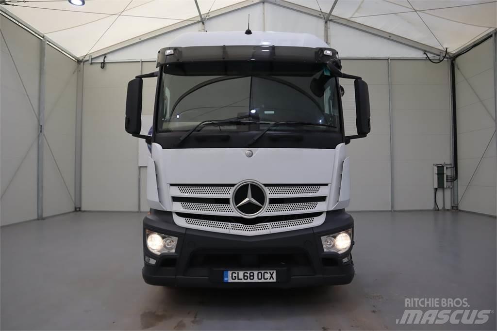 Mercedes-Benz ACTROS 1840 Conventional Trucks / Tractor Trucks