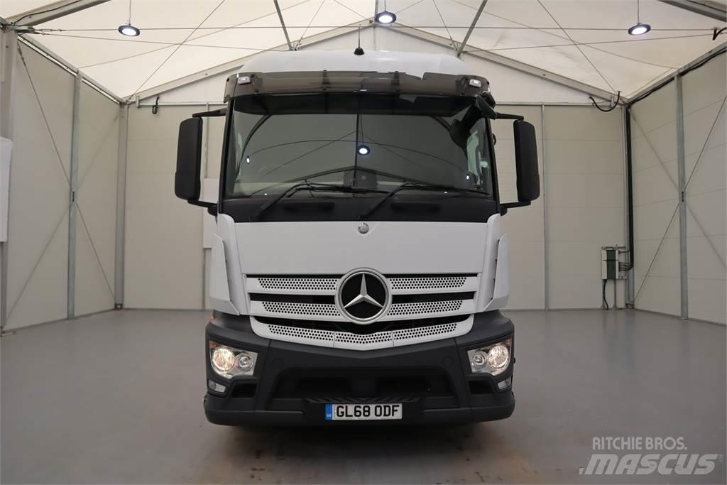 Mercedes-Benz ACTROS 1840 Conventional Trucks / Tractor Trucks