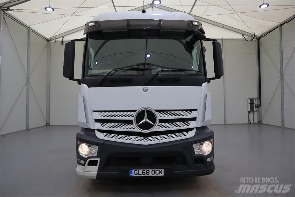 Mercedes-Benz ACTROS 1840 Conventional Trucks / Tractor Trucks