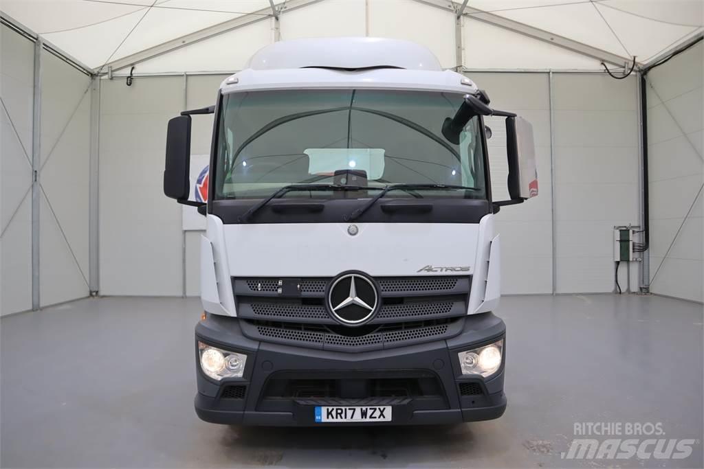 Mercedes-Benz Actros 1840 Conventional Trucks / Tractor Trucks