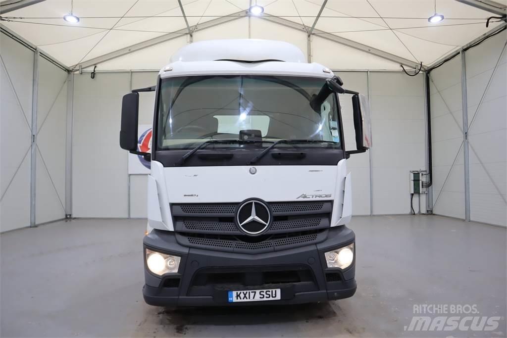 Mercedes-Benz Actros 1840 Conventional Trucks / Tractor Trucks
