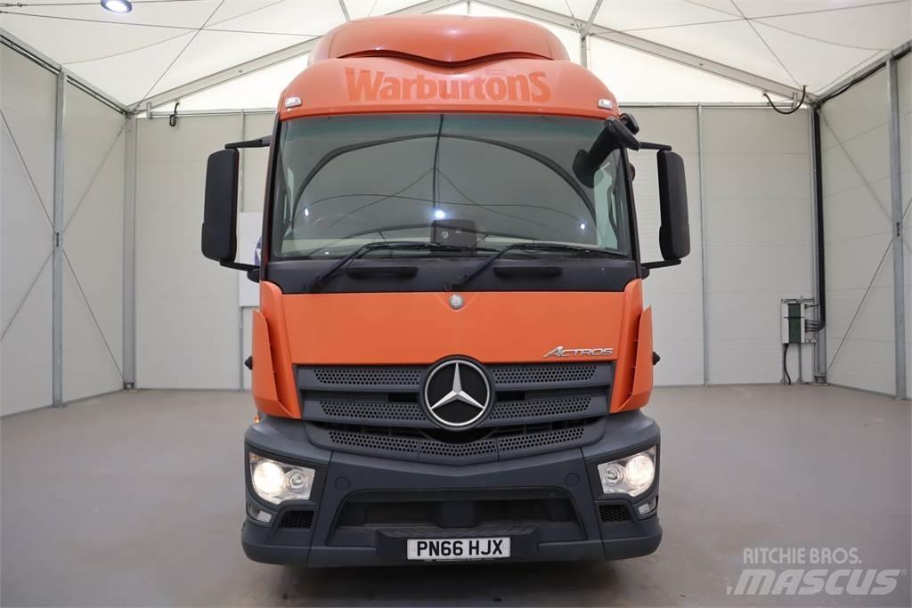 Mercedes-Benz Actros 1840 Conventional Trucks / Tractor Trucks