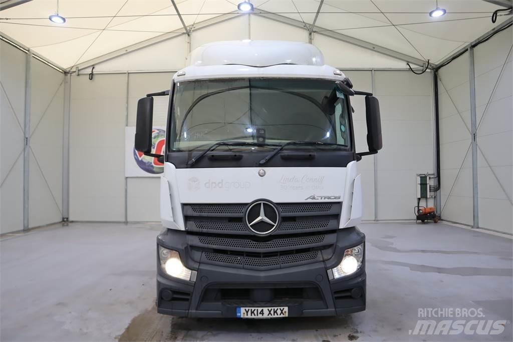 Mercedes-Benz Actros 1840 Conventional Trucks / Tractor Trucks