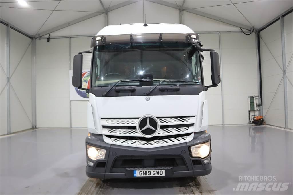 Mercedes-Benz Actros 1840 Conventional Trucks / Tractor Trucks