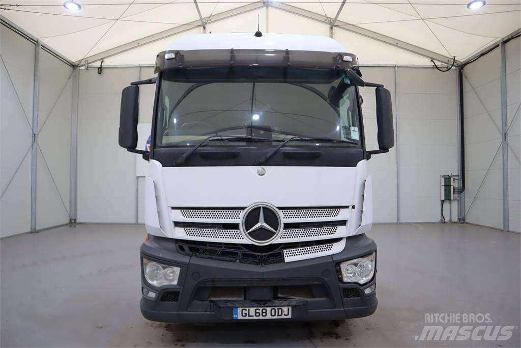 Mercedes-Benz Actros 1840 Conventional Trucks / Tractor Trucks