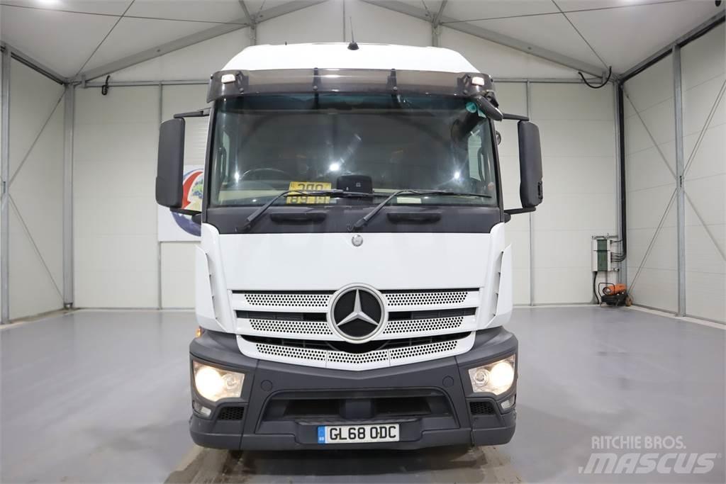 Mercedes-Benz Actros 1840 Conventional Trucks / Tractor Trucks