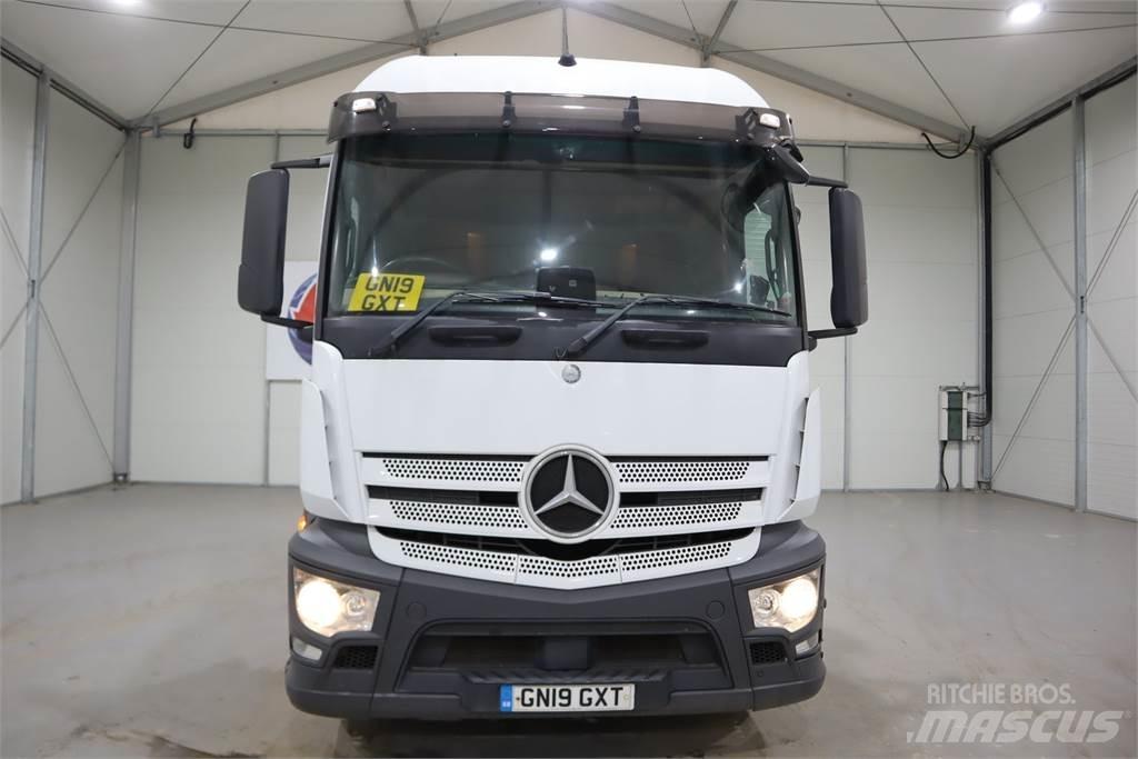 Mercedes-Benz Actros 1840 Conventional Trucks / Tractor Trucks