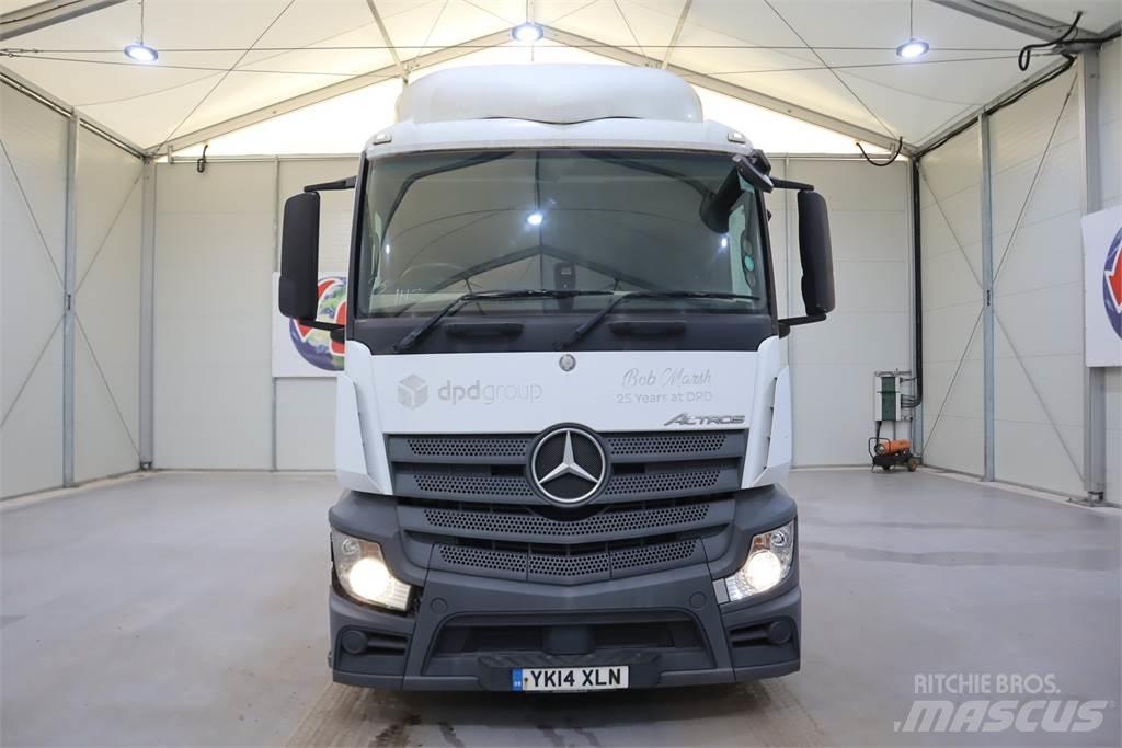 Mercedes-Benz Actros 1840 Conventional Trucks / Tractor Trucks