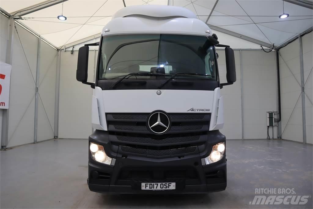 Mercedes-Benz Actros 1840 Conventional Trucks / Tractor Trucks