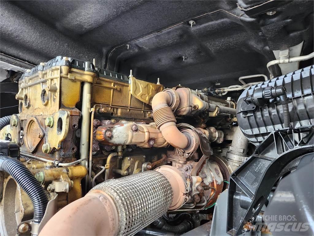 Mercedes-Benz ACTROS 1840 Conventional Trucks / Tractor Trucks