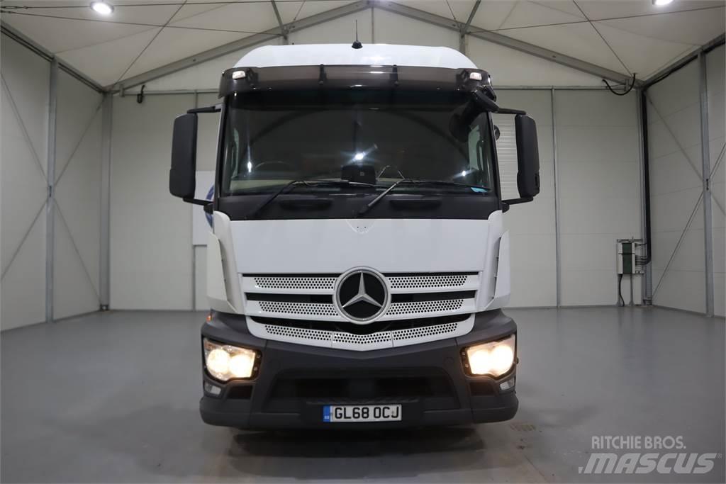 Mercedes-Benz ACTROS 1840 Conventional Trucks / Tractor Trucks