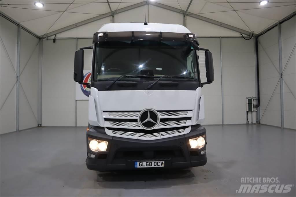 Mercedes-Benz ACTROS 1840 Conventional Trucks / Tractor Trucks