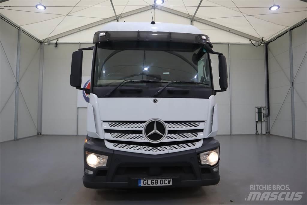 Mercedes-Benz ACTROS 1840 Conventional Trucks / Tractor Trucks
