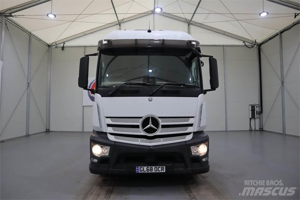 Mercedes-Benz ACTROS 1840 Conventional Trucks / Tractor Trucks