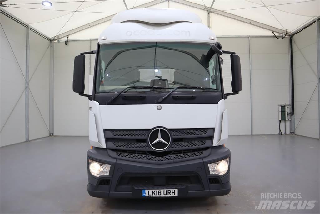 Mercedes-Benz Actros 1843 Conventional Trucks / Tractor Trucks