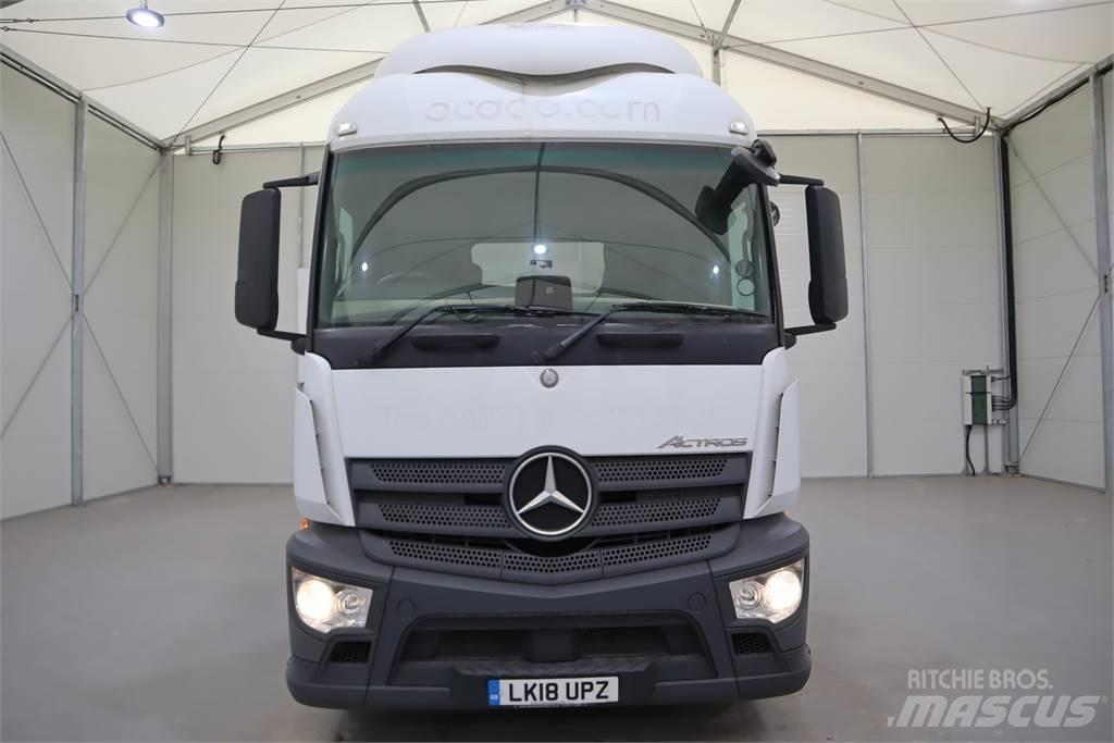 Mercedes-Benz Actros 1843 Conventional Trucks / Tractor Trucks