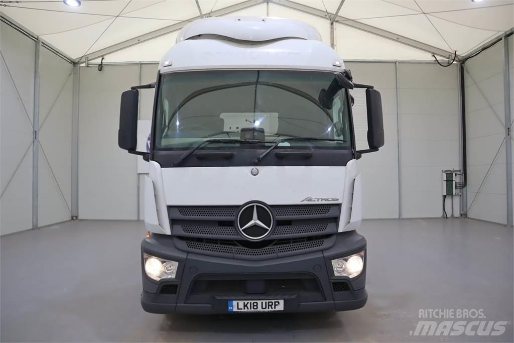 Mercedes-Benz Actros 1843 Conventional Trucks / Tractor Trucks