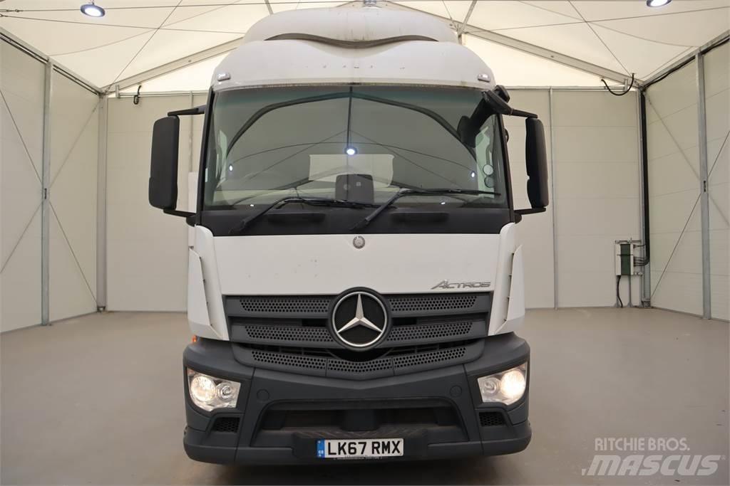 Mercedes-Benz Actros 1843 Conventional Trucks / Tractor Trucks