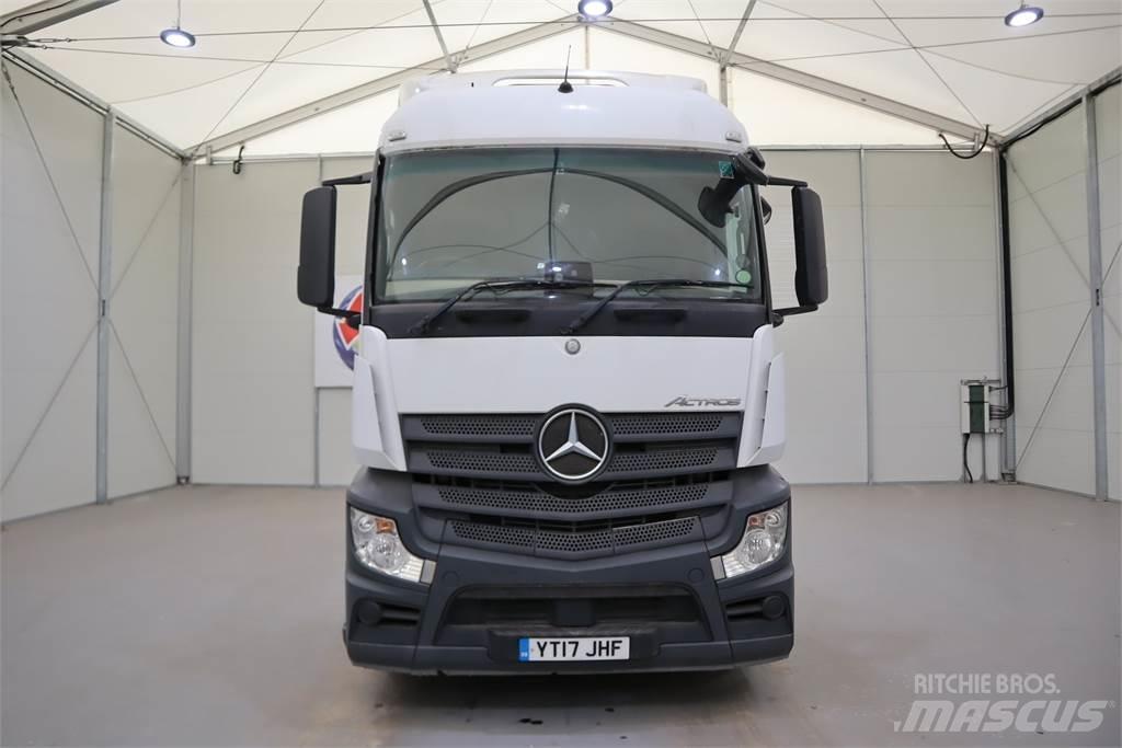 Mercedes-Benz Actros 1843 Conventional Trucks / Tractor Trucks