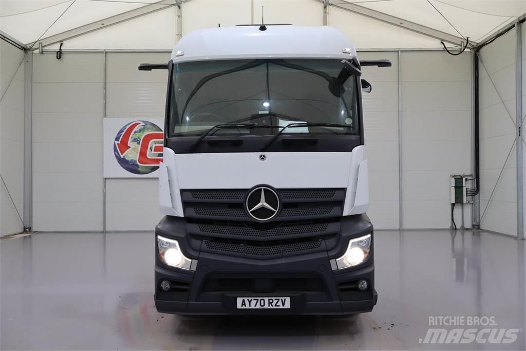 Mercedes-Benz Actros 1845 Conventional Trucks / Tractor Trucks