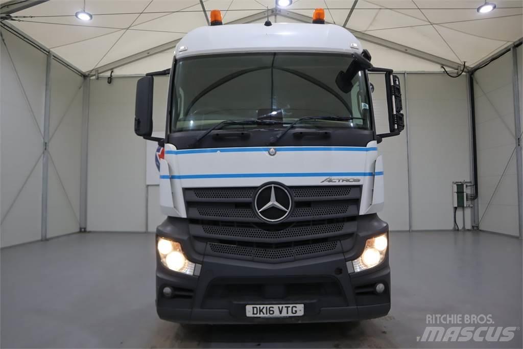 Mercedes-Benz ACTROS 2443 Conventional Trucks / Tractor Trucks