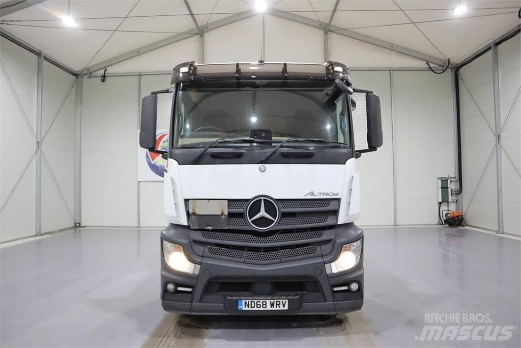 Mercedes-Benz ACTROS 2448 Conventional Trucks / Tractor Trucks