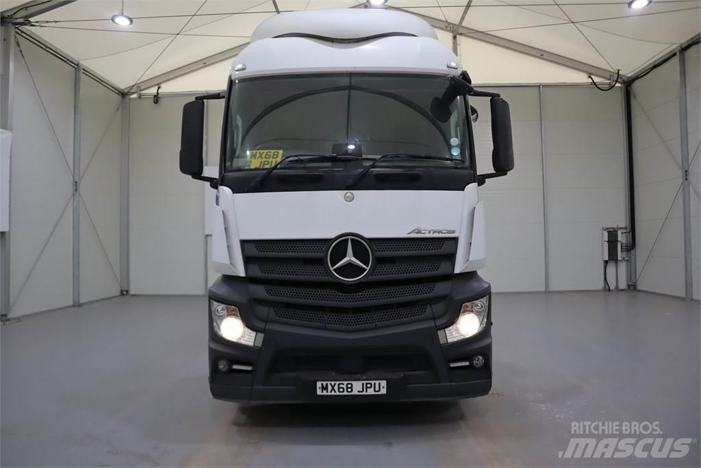 Mercedes-Benz Actros 2543 Conventional Trucks / Tractor Trucks