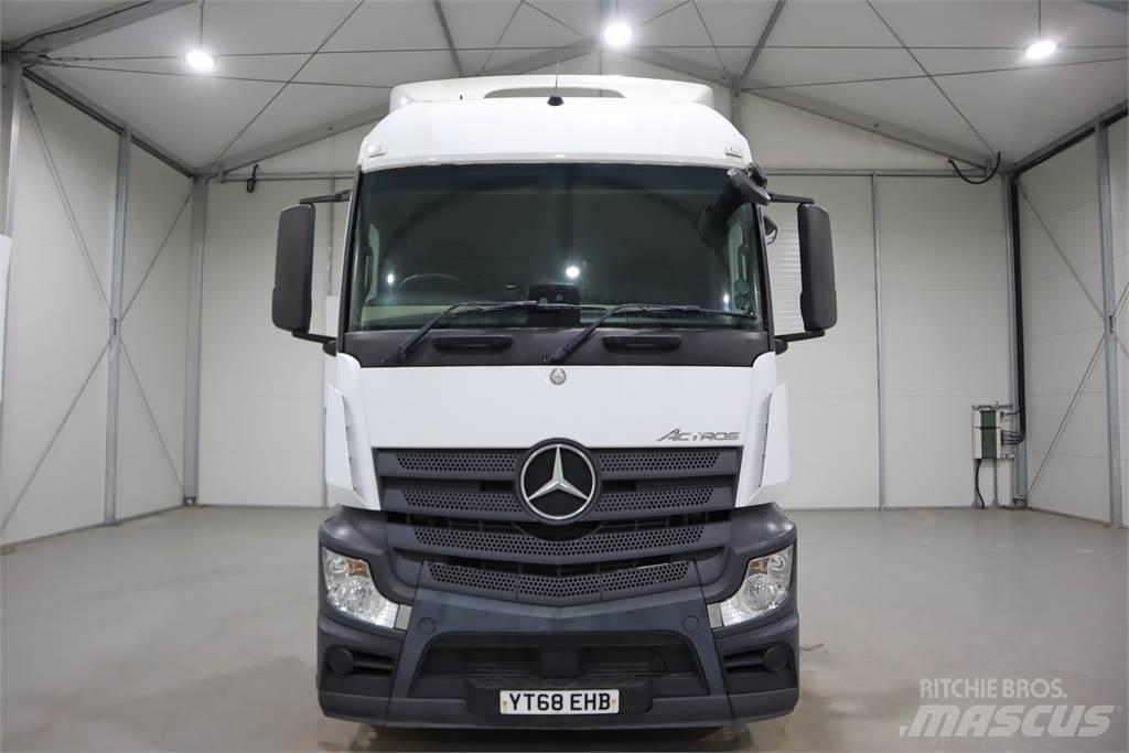 Mercedes-Benz Actros 2543 Conventional Trucks / Tractor Trucks