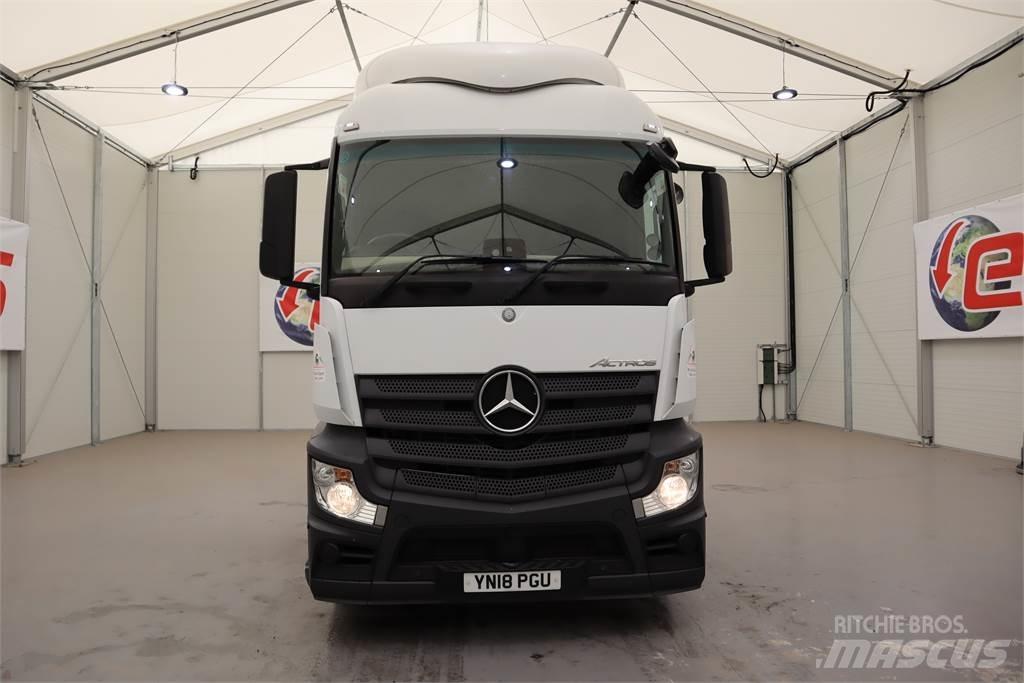Mercedes-Benz Actros 2543 Conventional Trucks / Tractor Trucks